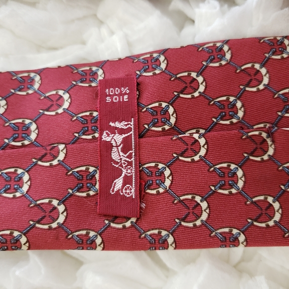 HERMES PARIS VINTAGE HORSESHOE SILK TIE - Picture 11 of 13